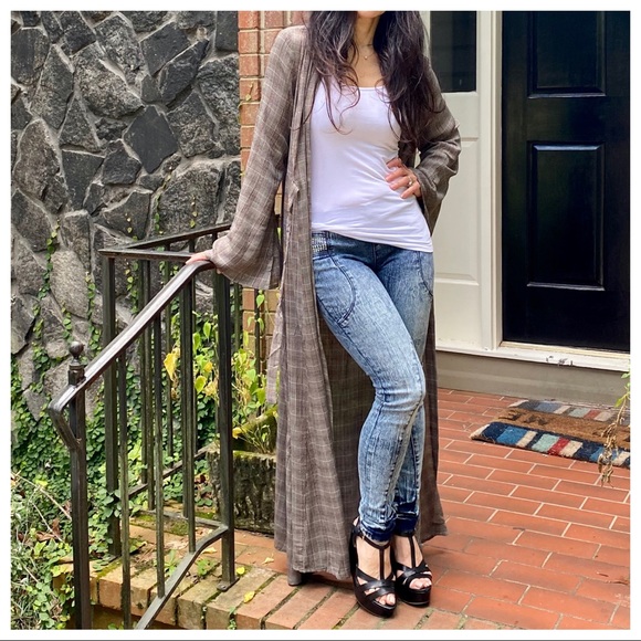 ✨LAST ONE✨Absolutely gorgeous longline checkered - Picture 9 of 13